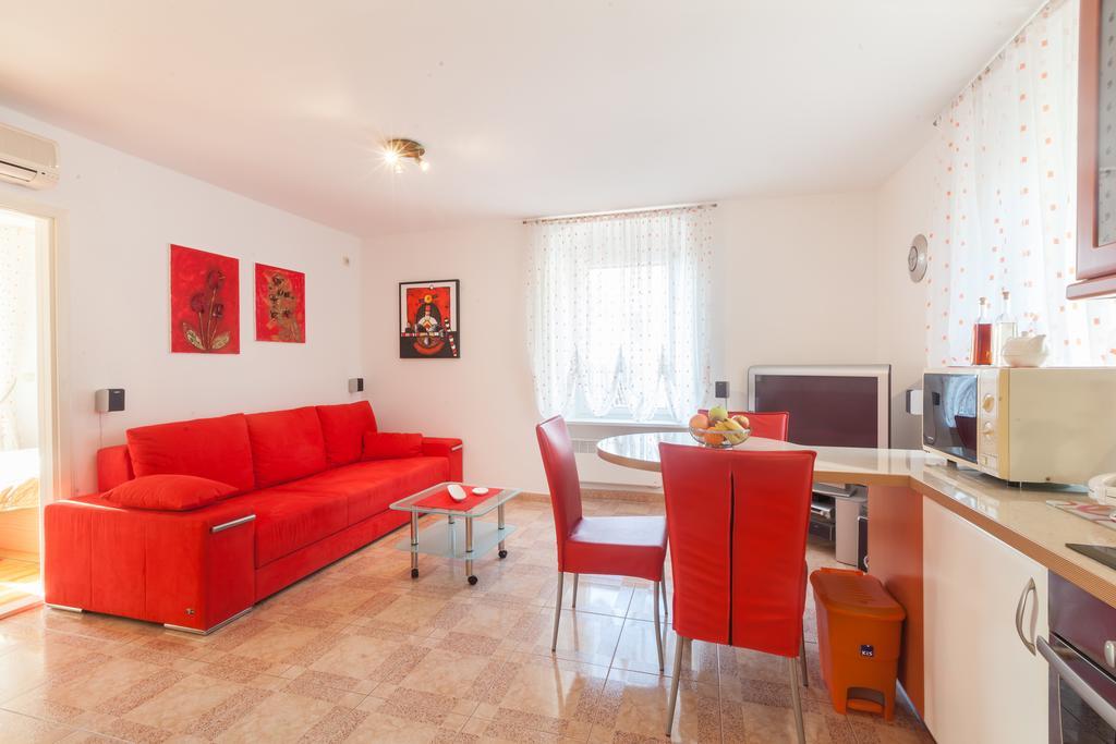 Apartments Kalalarga Deluxe Makarska Bilik gambar