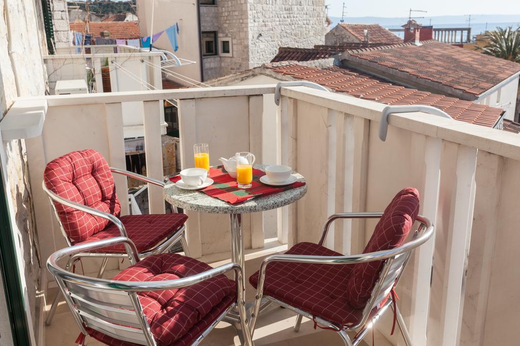 Apartments Kalalarga Deluxe Makarska Bilik gambar