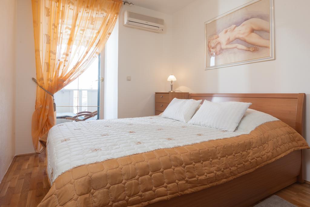 Apartments Kalalarga Deluxe Makarska Bilik gambar